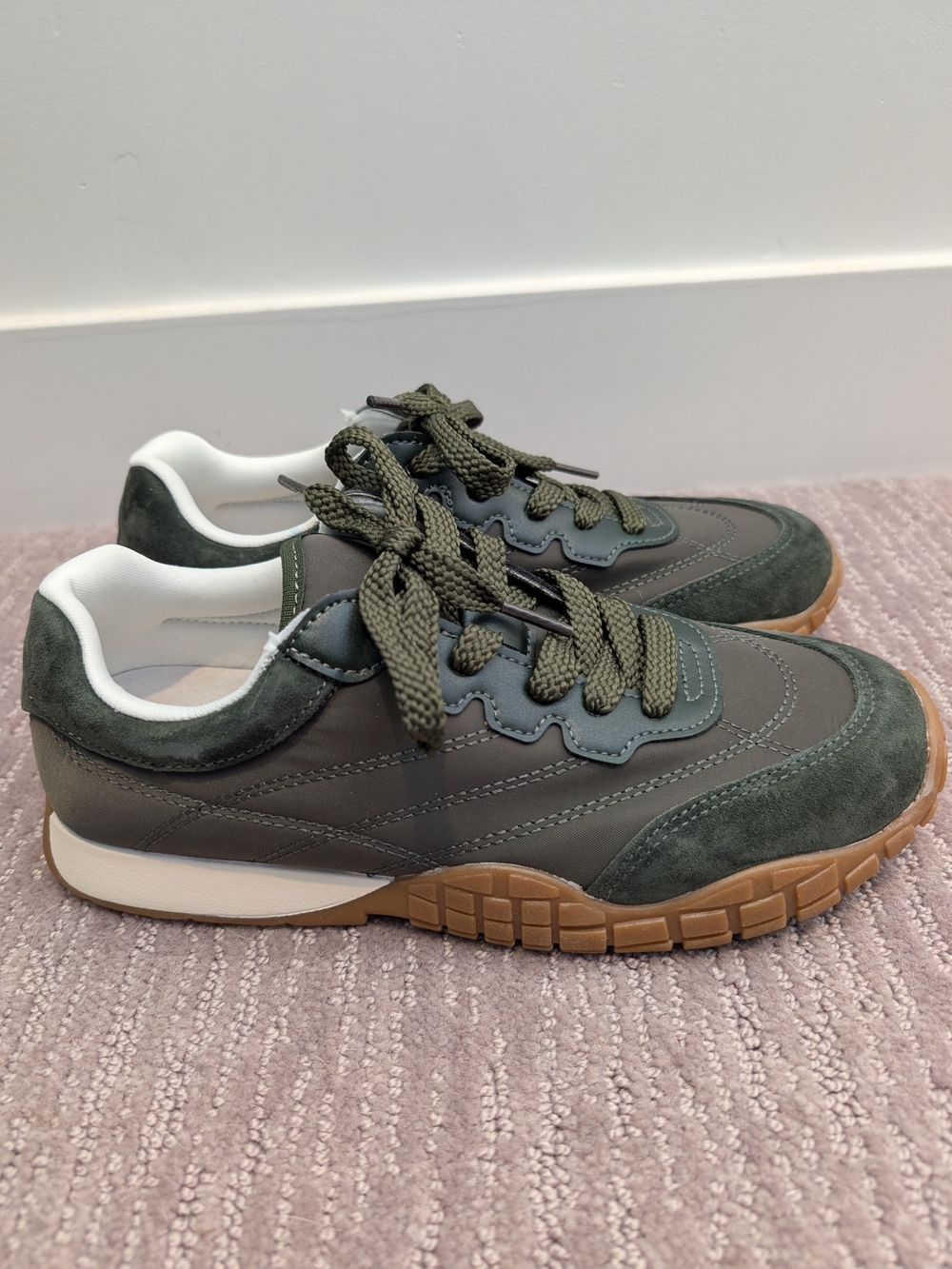 NEW/NIB Women's Olive Green/Khaki Project Cloud Donna Hi Top Sneakers